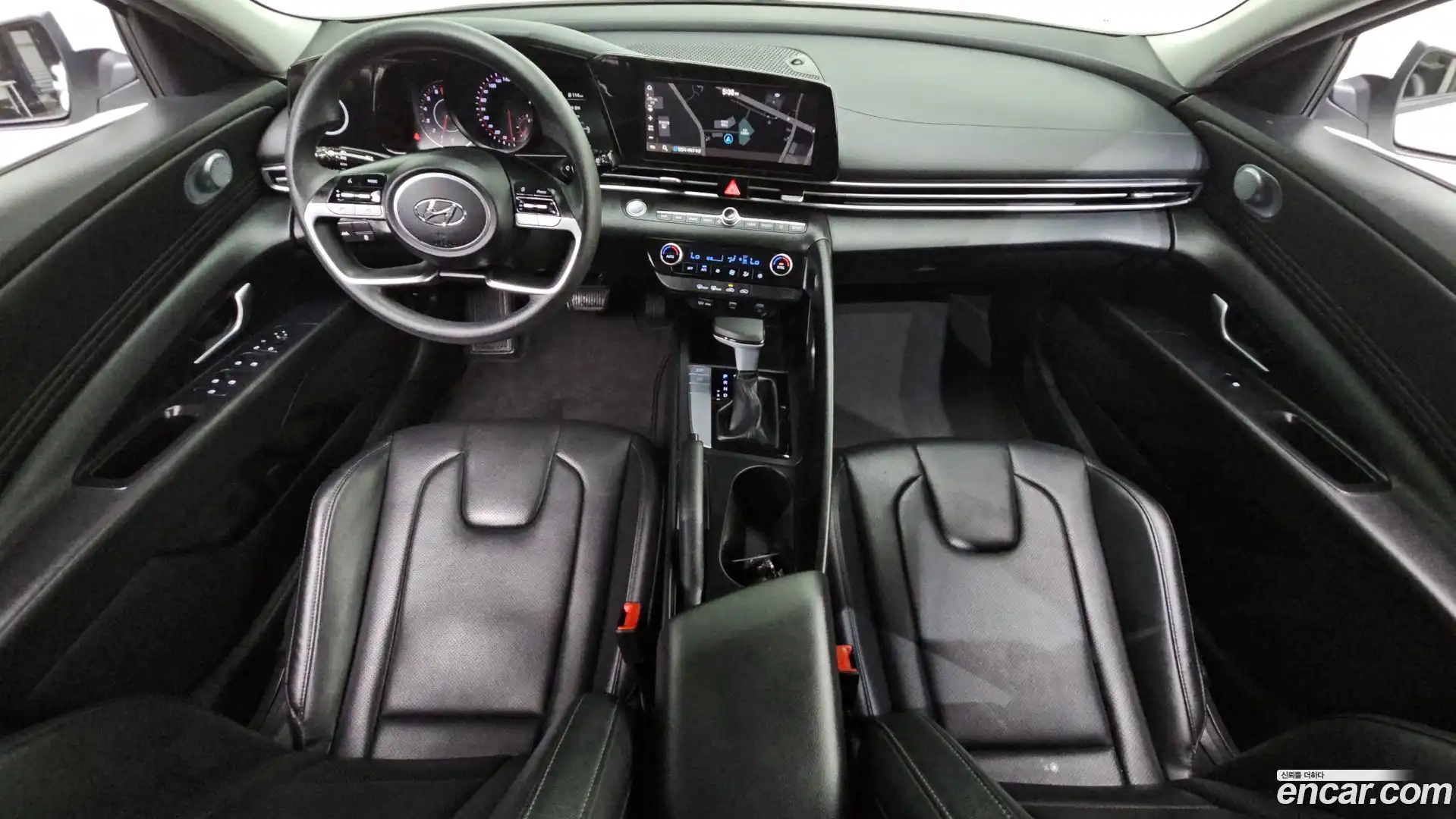 AVANTE Hyundai 2022.4-INNER-007
