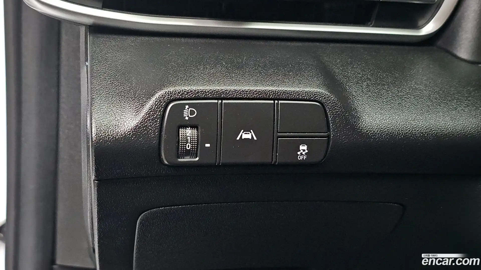 AVANTE Hyundai 2022.4-OPTION-018