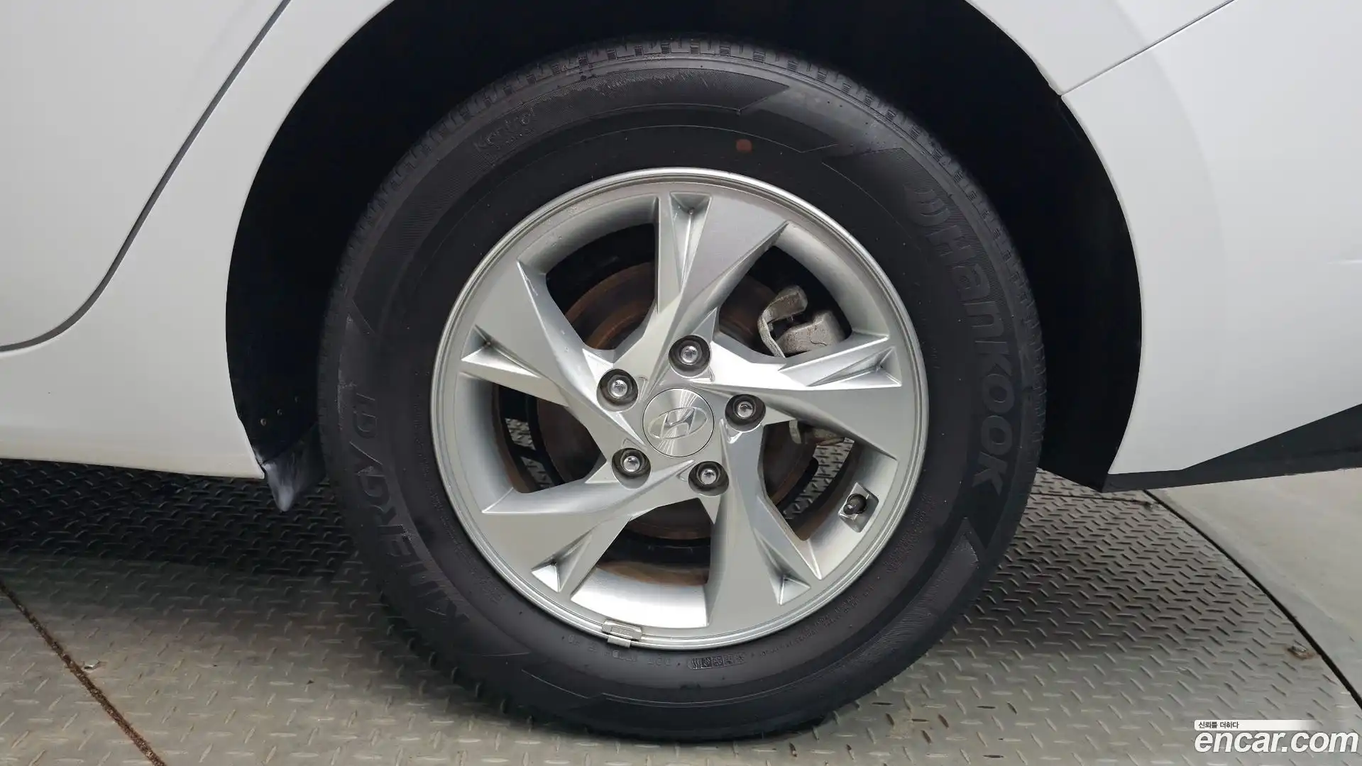AVANTE Hyundai 2022.4-OUTER-031