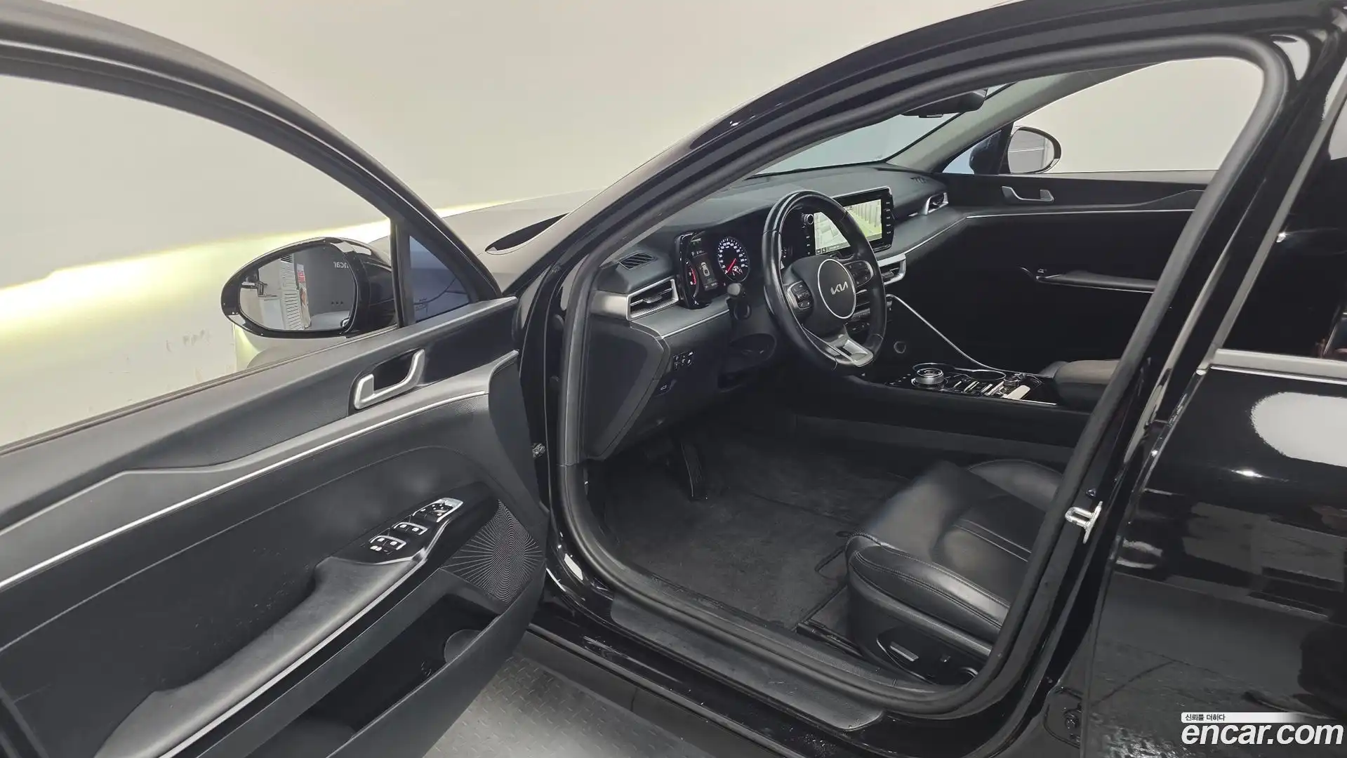 K5 Kia 2023.2-INNER-010