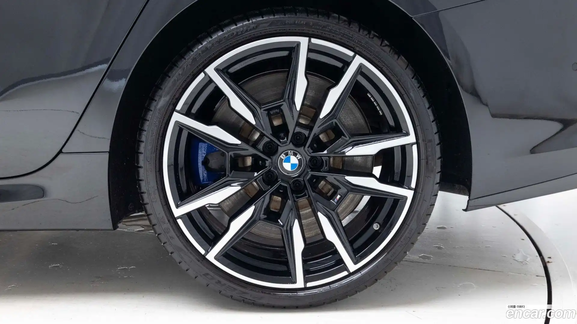 8-Series BMW 2024.9-OUTER-005
