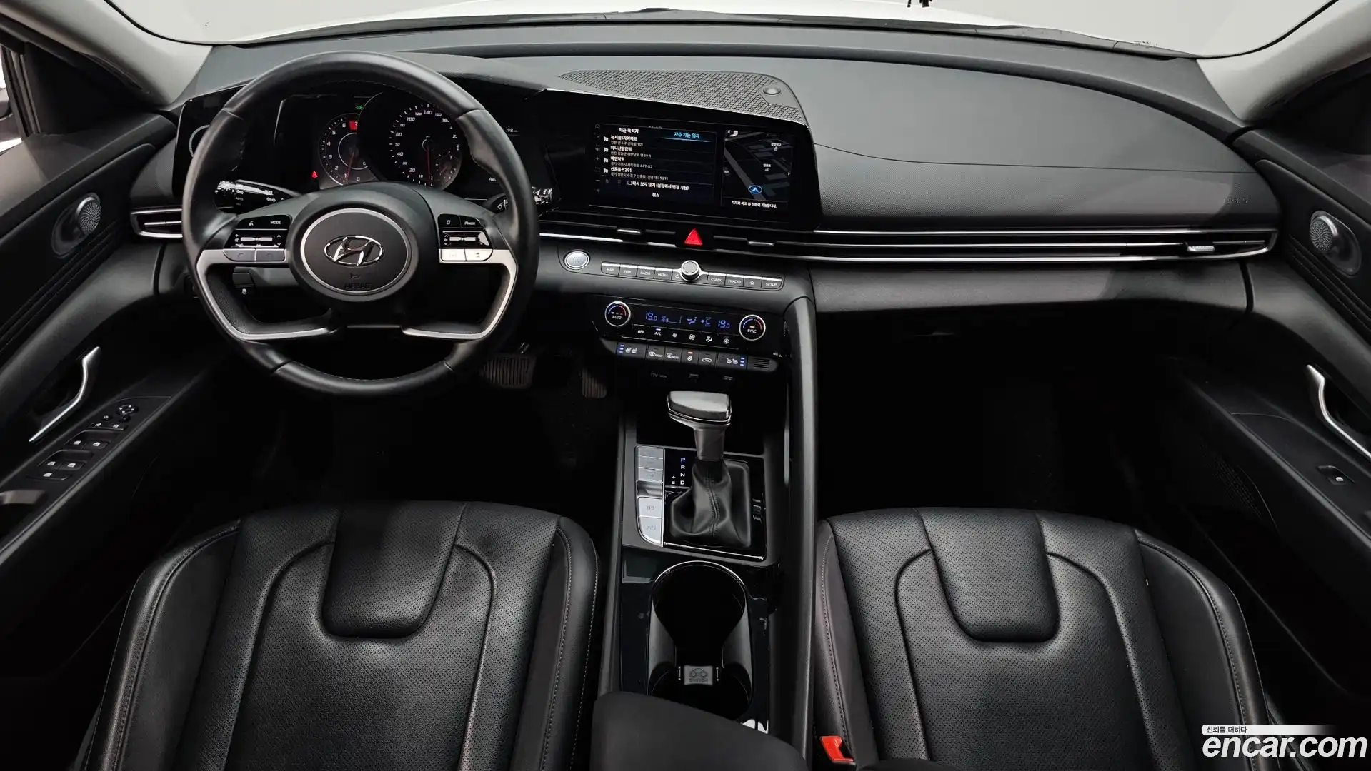 AVANTE Hyundai 2022.11-INNER-007