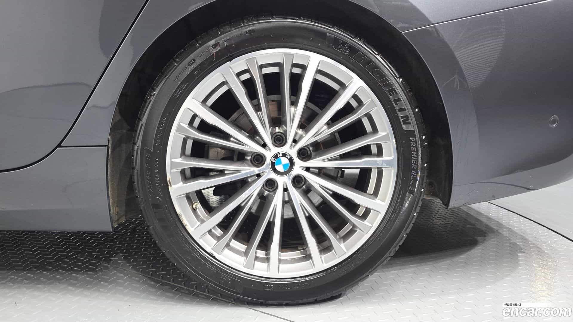 3-Series BMW 2021.5-OUTER-031