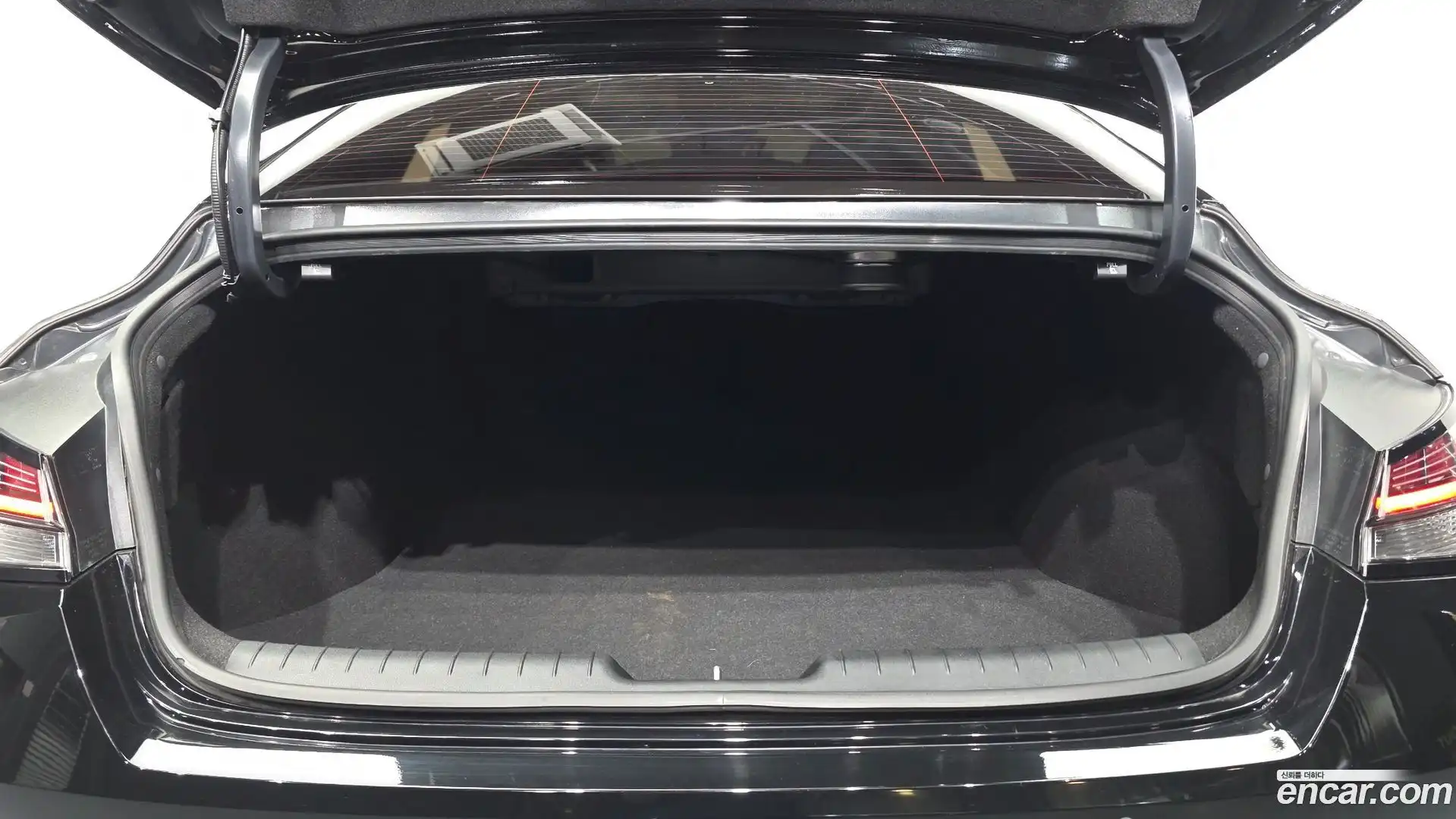 AVANTE Hyundai 2020.5-OPTION-024