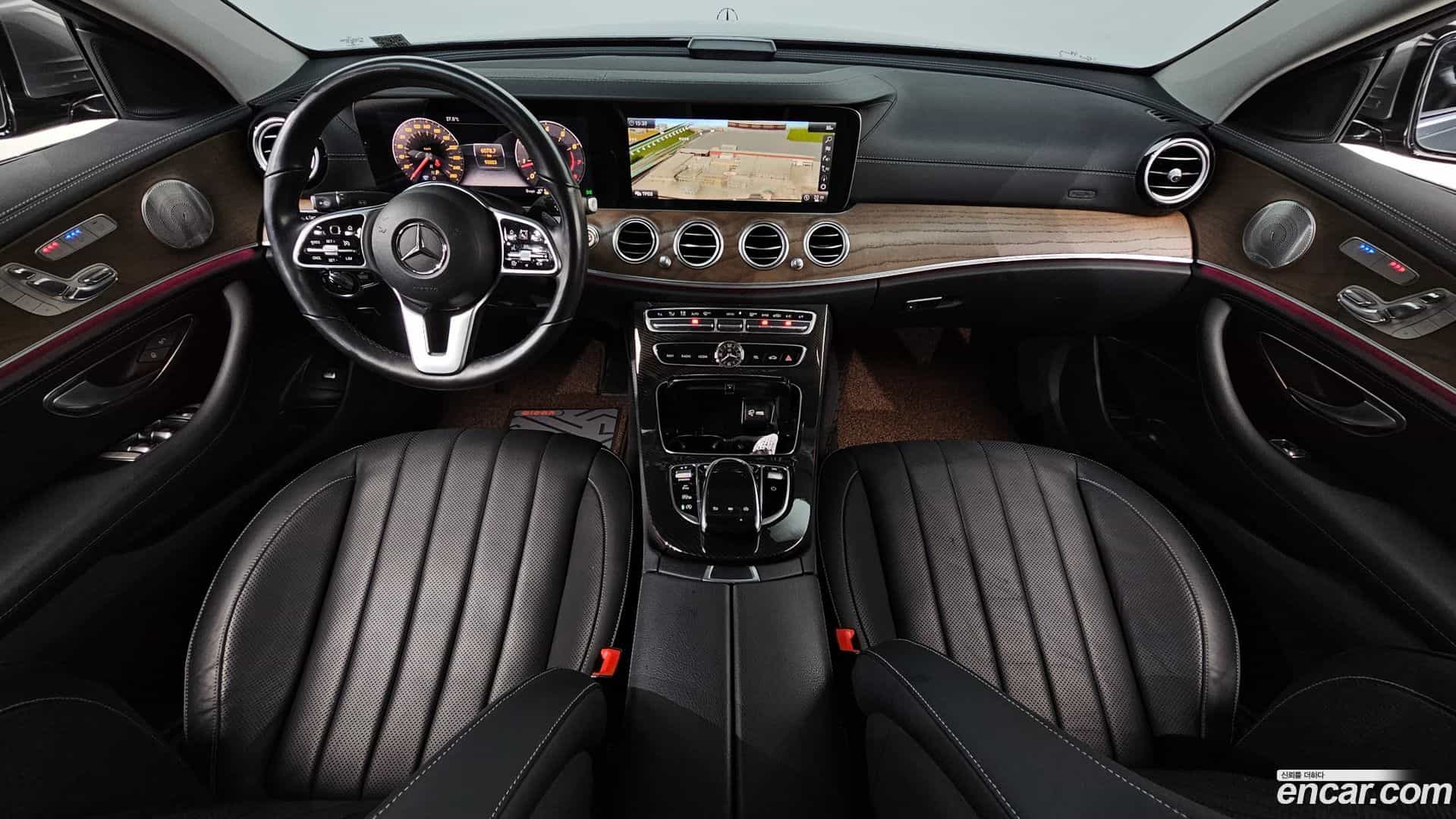 E-Class Mercedes-Benz 2019.0-INNER-007