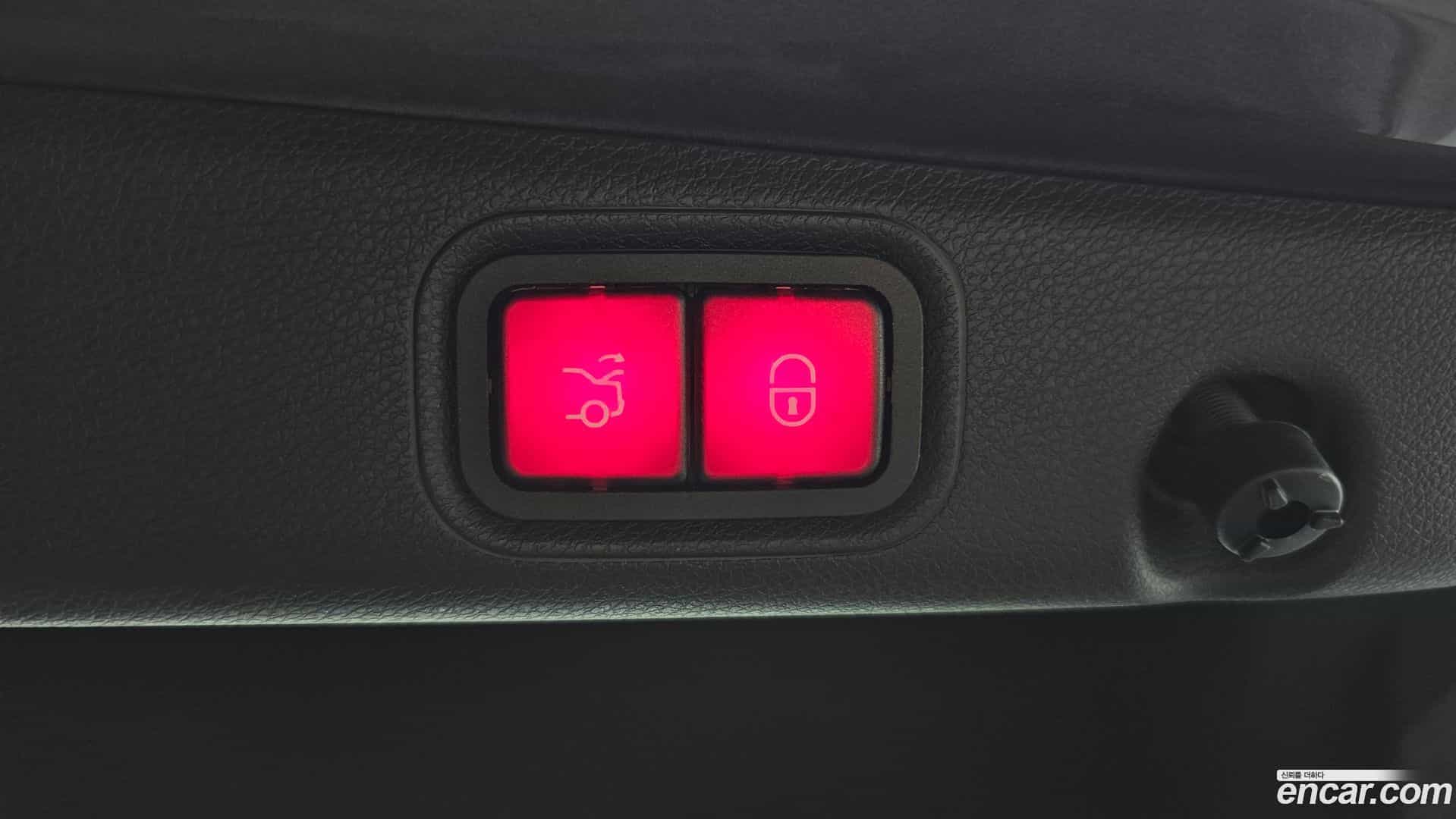 E-Class Mercedes-Benz 2019.0-OPTION-020