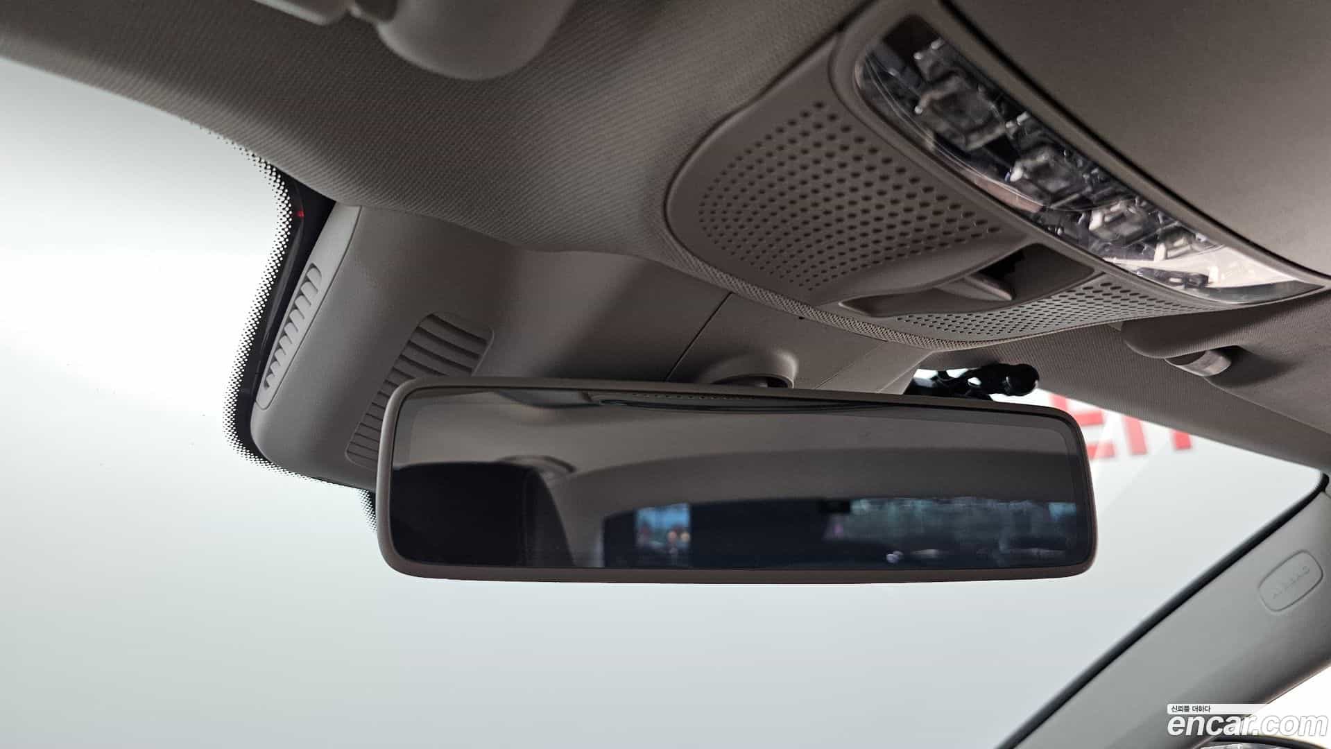 E-Class Mercedes-Benz 2019.0-OPTION-021
