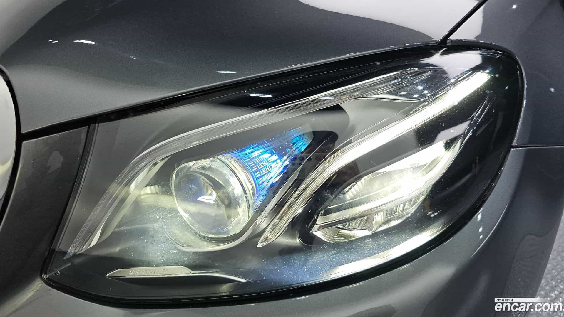 E-Class Mercedes-Benz 2019.0-OUTER-032