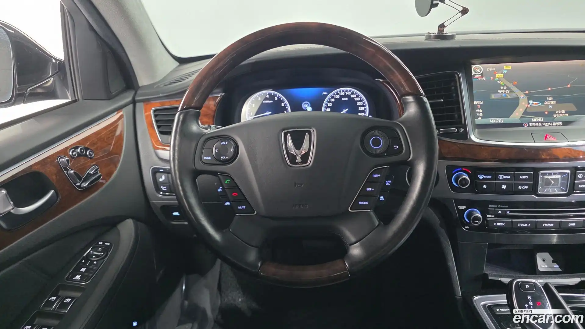 Equus Hyundai 2013.2-OPTION-018