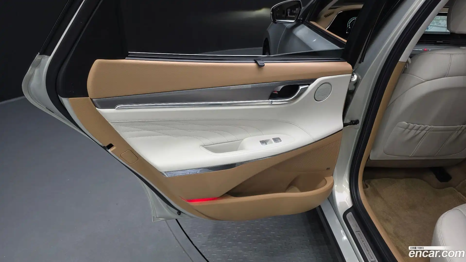 Grandeur Hyundai 2022.6-INNER-035