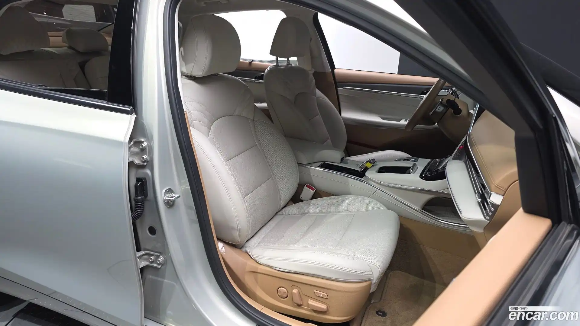 Grandeur Hyundai 2022.6-INNER-036