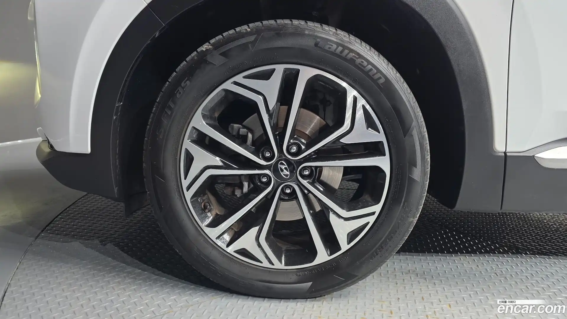 Santafe Hyundai 2018.2-OUTER-005