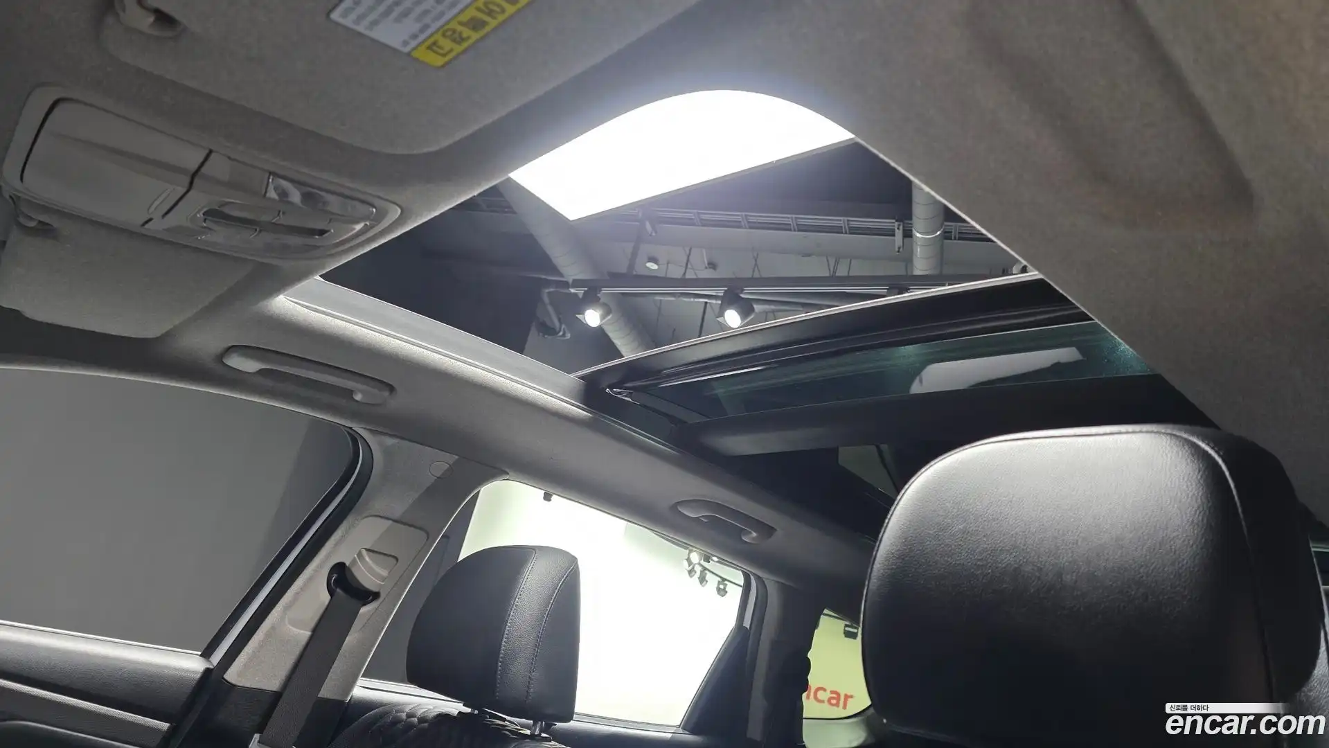 Santafe Hyundai 2018.2-OPTION-019