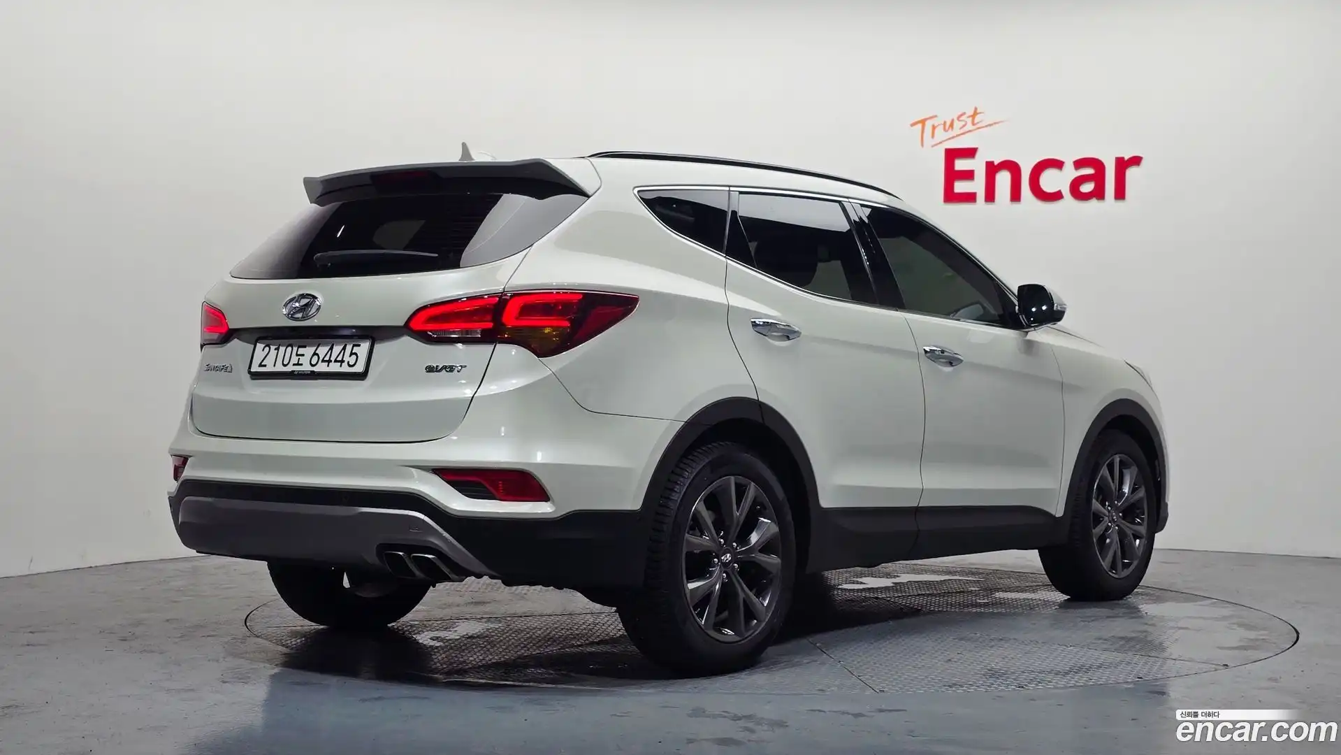 Santafe Hyundai 2016.4-OUTER-002