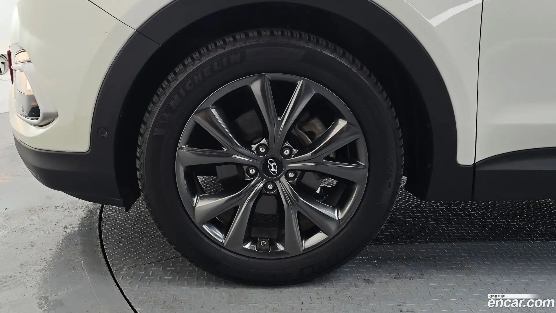 Santafe Hyundai 2016.4-OUTER-005
