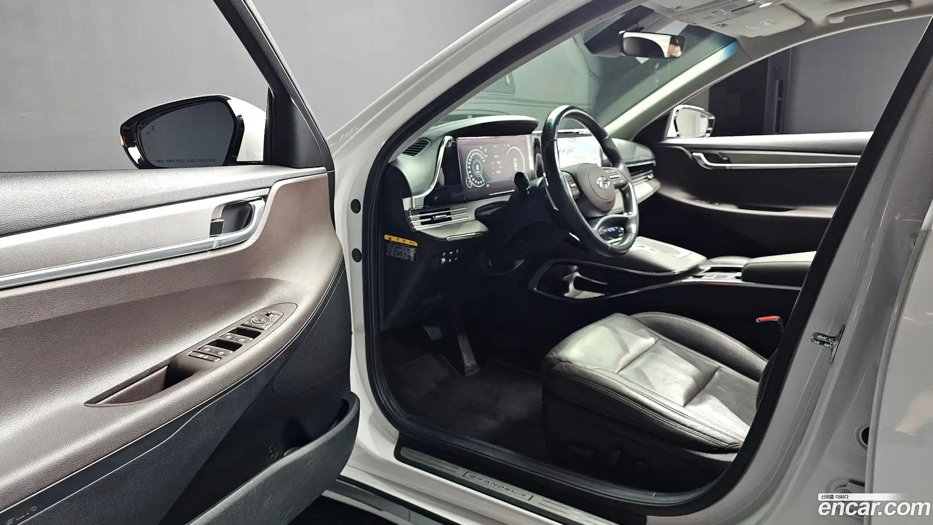 Grandeur Hyundai 2020.6-INNER-010