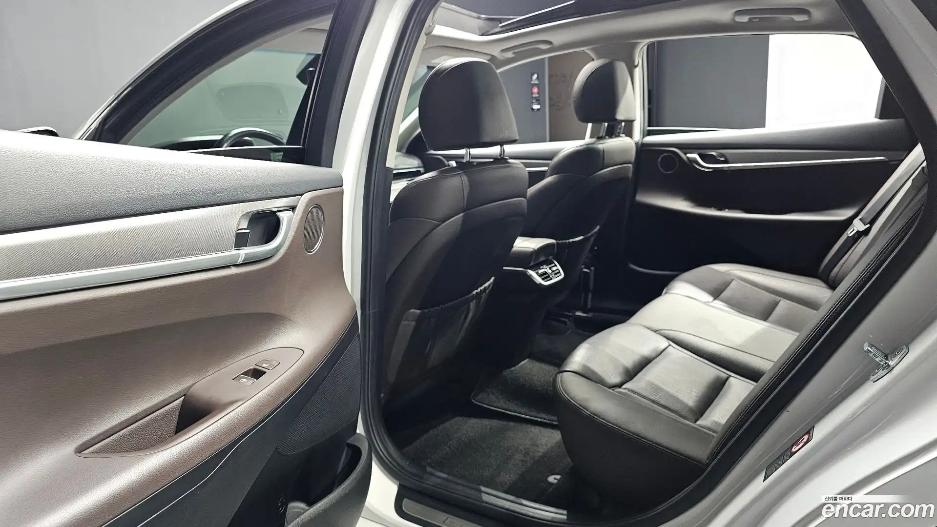 Grandeur Hyundai 2020.6-INNER-036