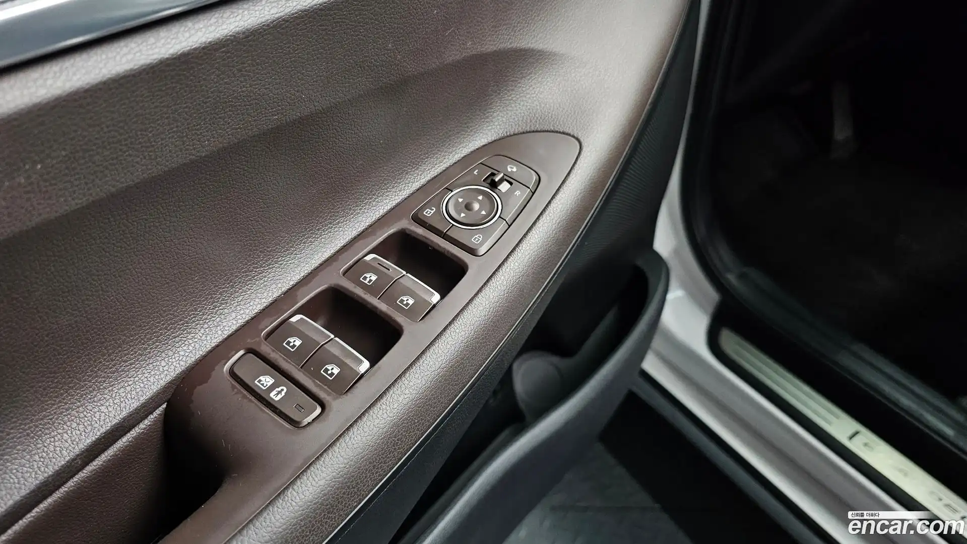 Grandeur Hyundai 2020.6-OPTION-040