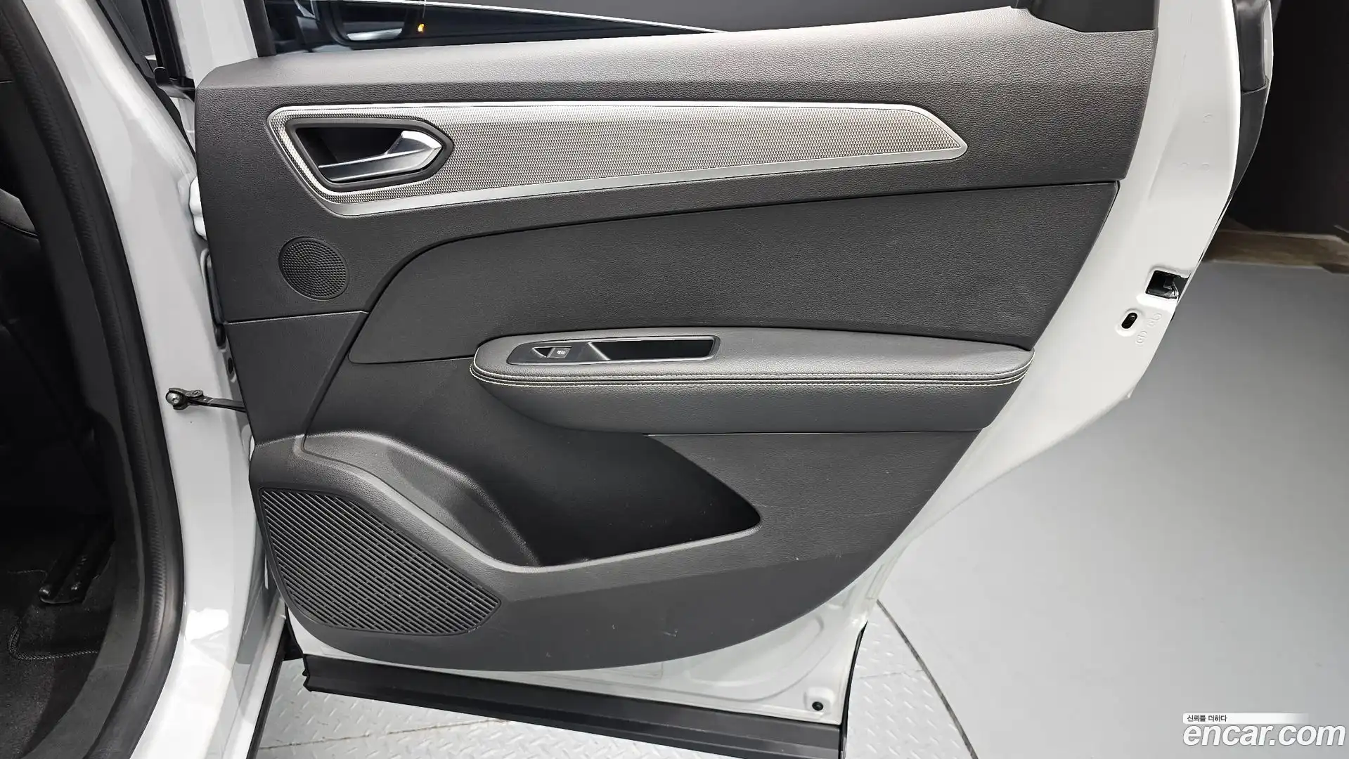 XM3 Renault Korea 2024.4-INNER-035