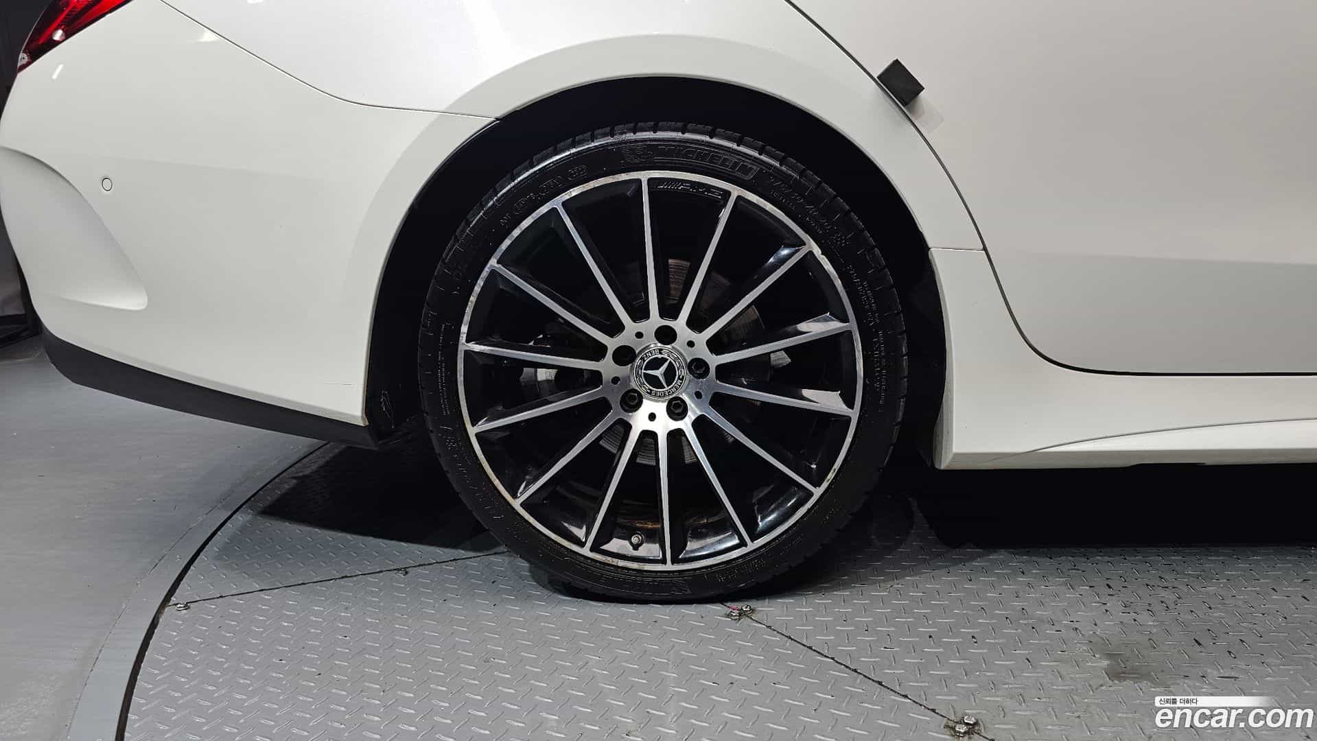 CLS-Class Mercedes-Benz 2018.11-OUTER-005