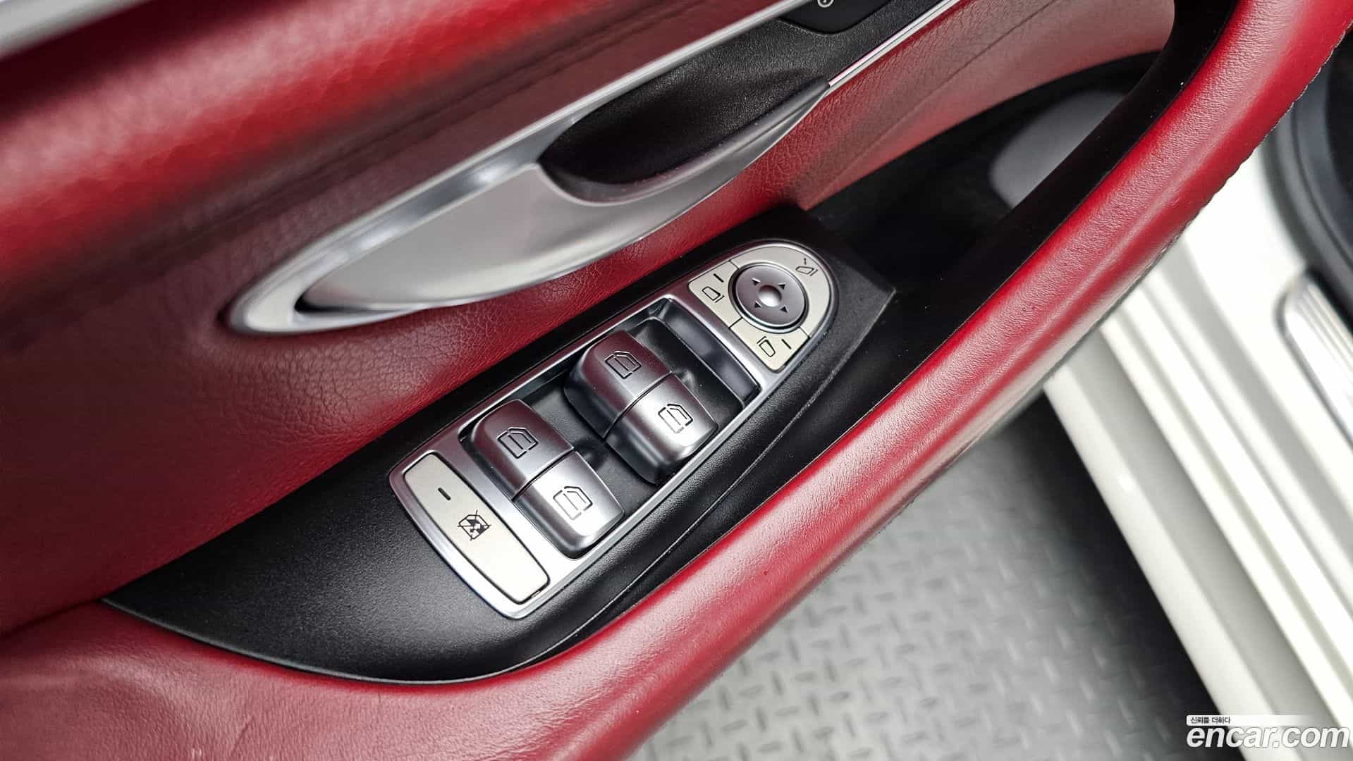 CLS-Class Mercedes-Benz 2018.11-OPTION-024