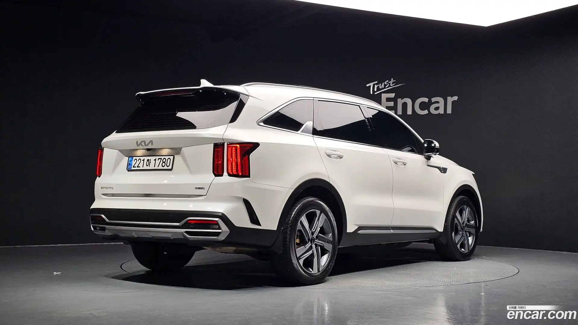Sorento Kia 2023.4-OUTER-002