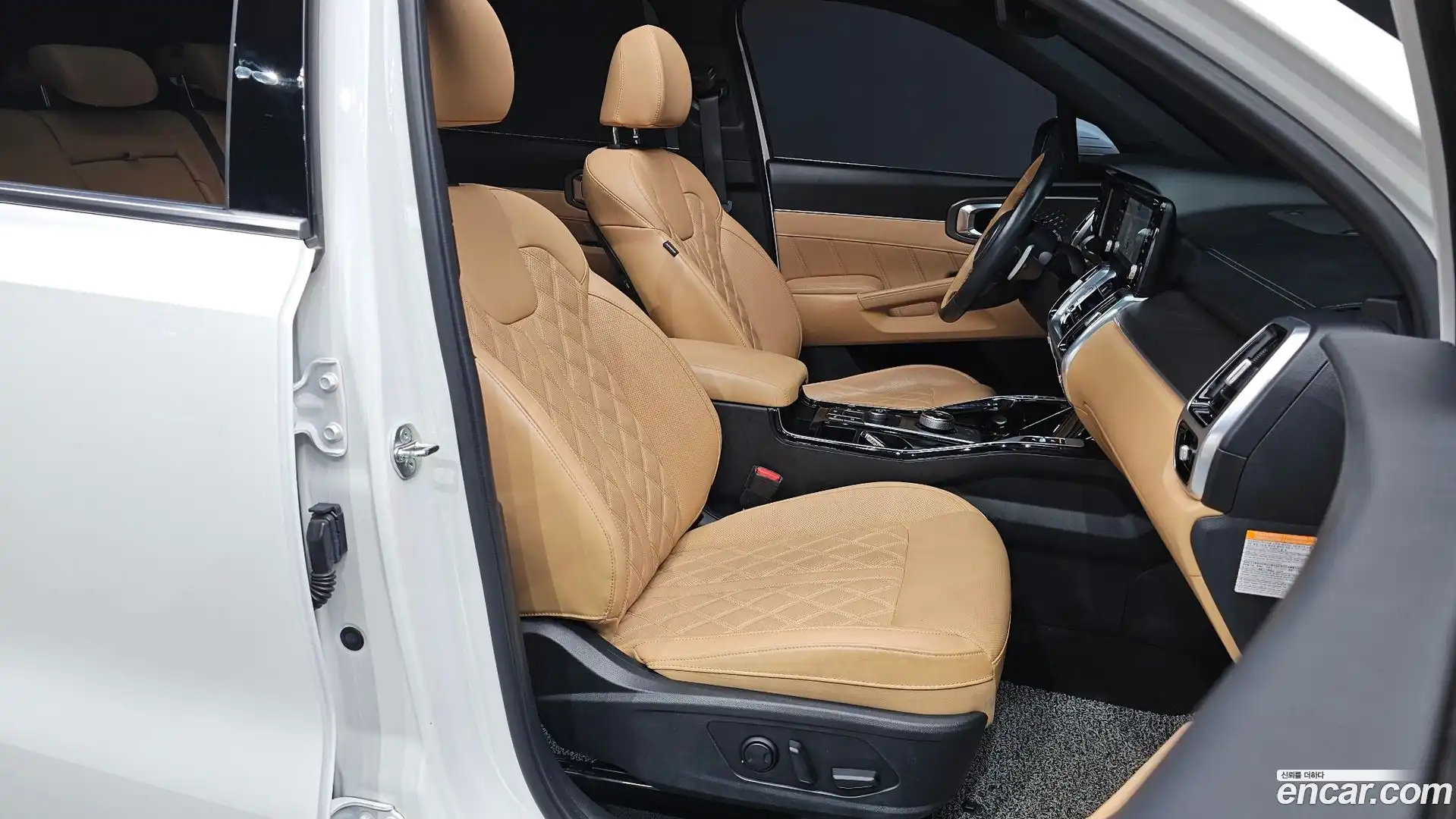 Sorento Kia 2023.4-OPTION-016