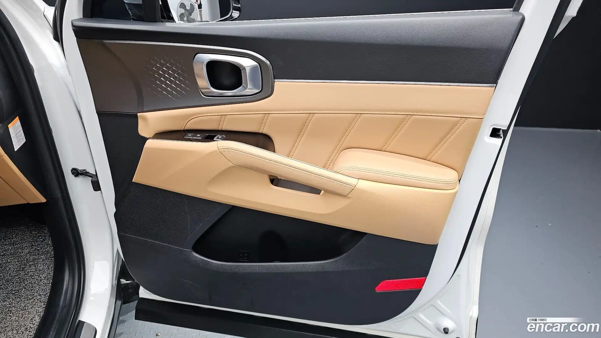Sorento Kia 2023.4-INNER-034