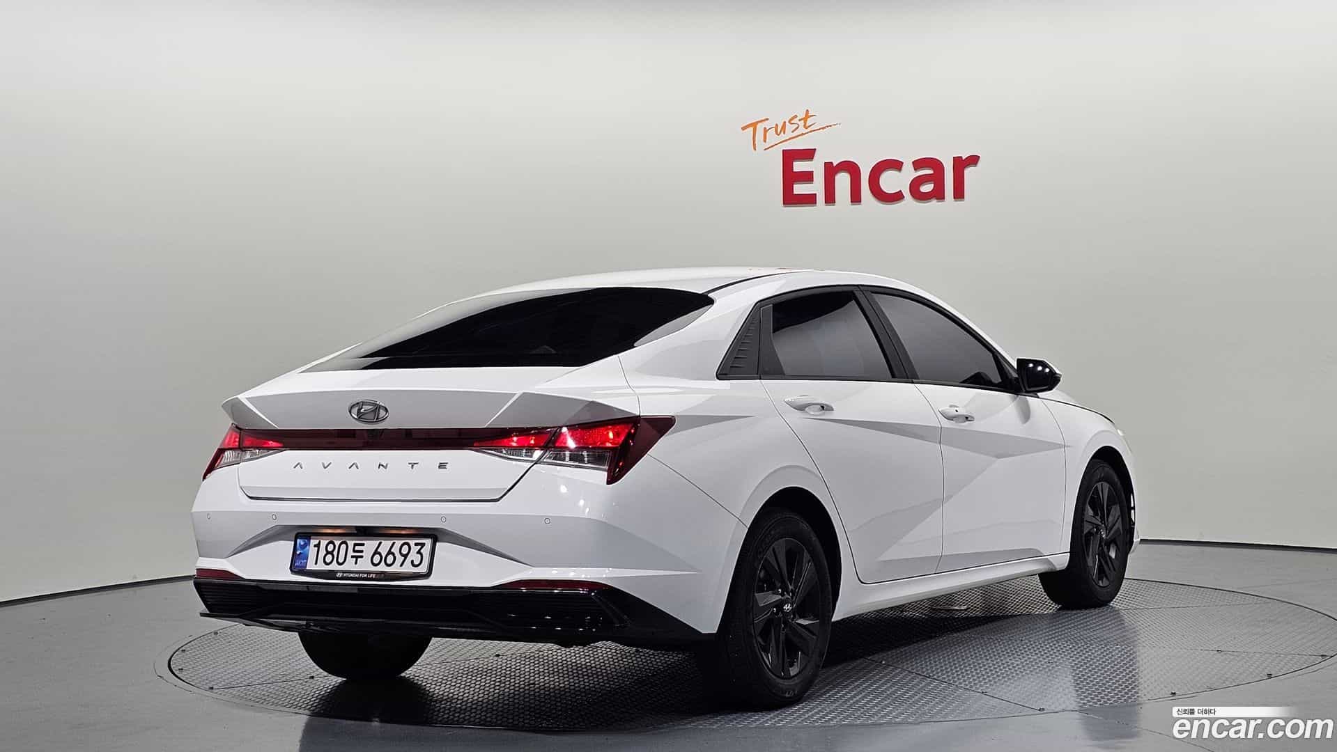 AVANTE Hyundai 2023.0-OUTER-002