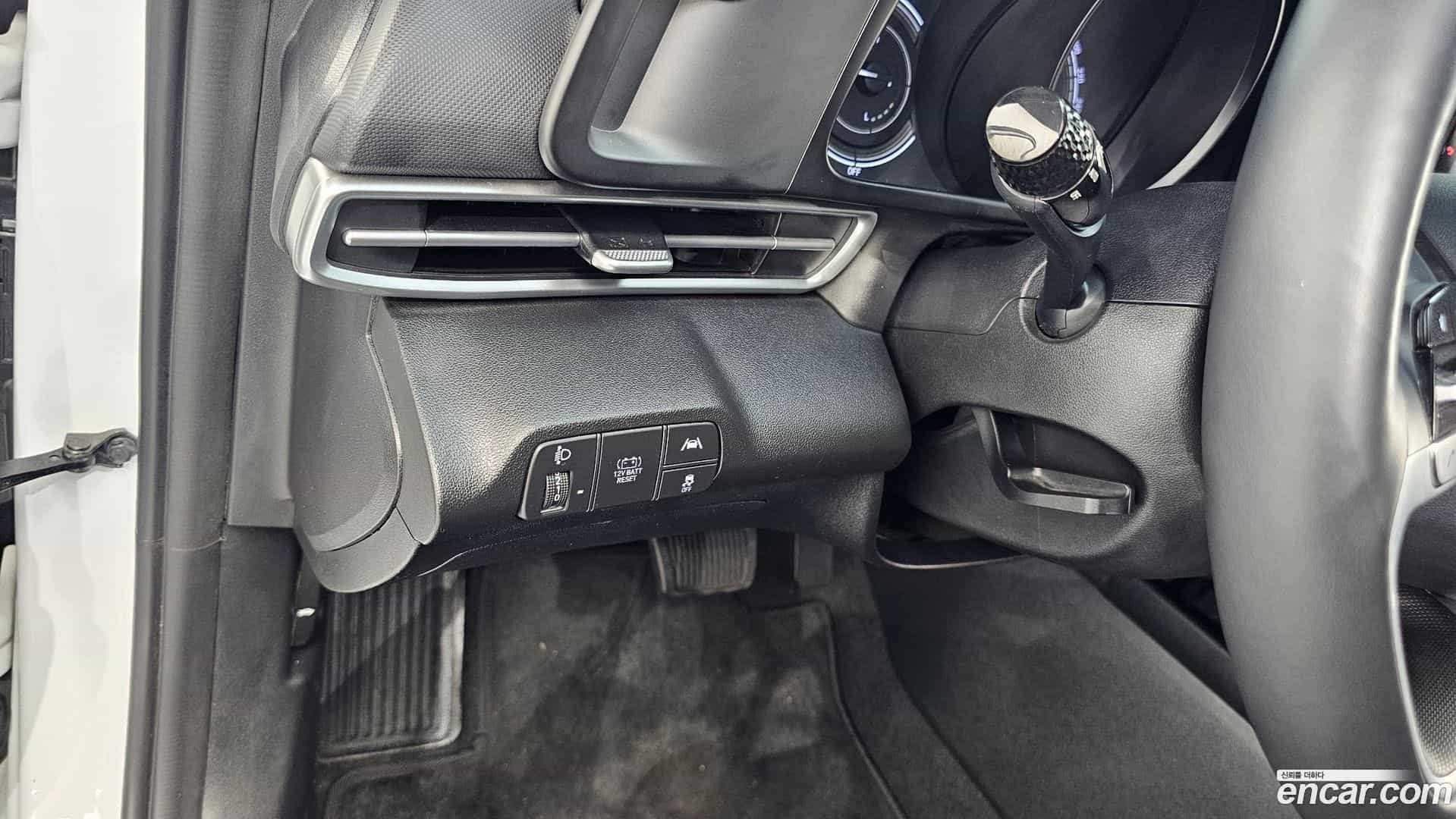 AVANTE Hyundai 2023.0-OPTION-022