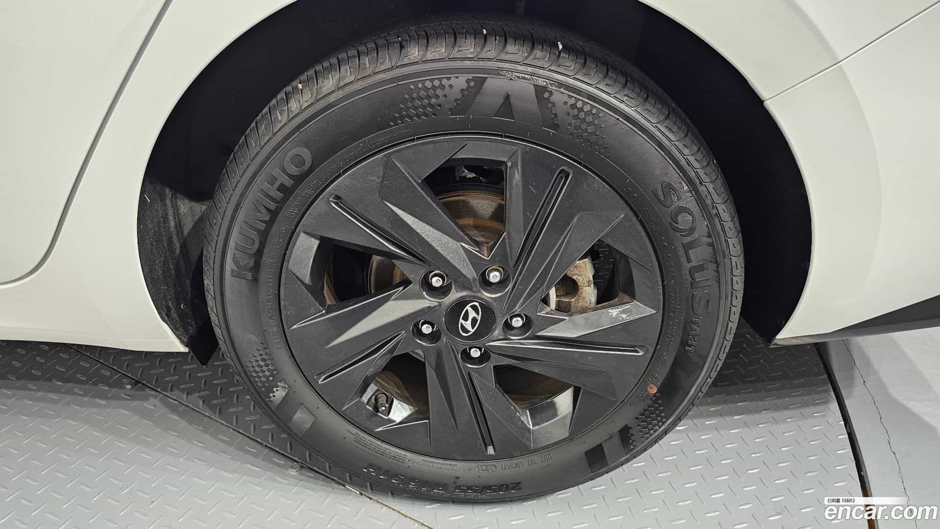 AVANTE Hyundai 2023.0-OUTER-031