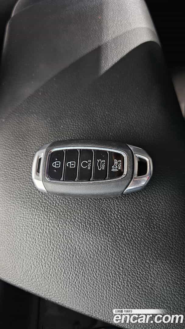 AVANTE Hyundai 2023.0-OPTION-041