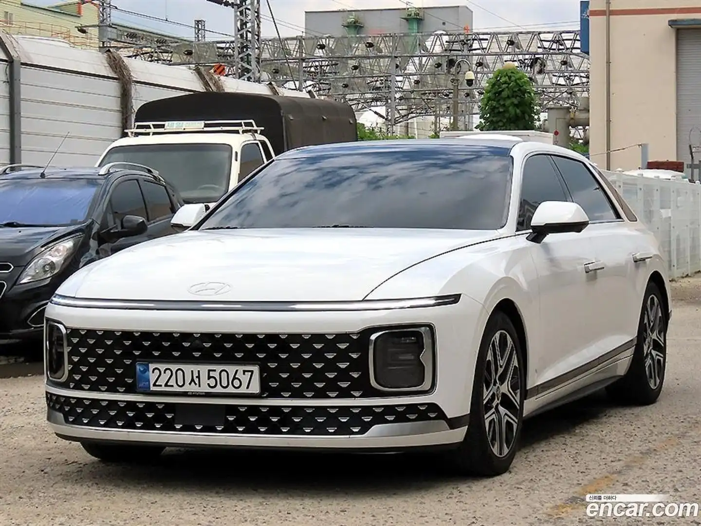 Grandeur Hyundai 2023.8-OUTER-002
