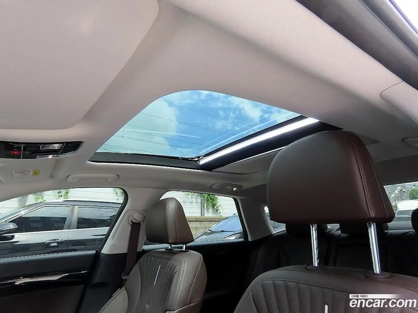 Grandeur Hyundai 2023.8-OPTION-020