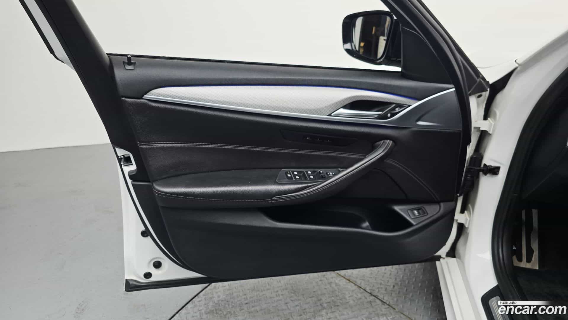 5-Series BMW 2017.7-INNER-034