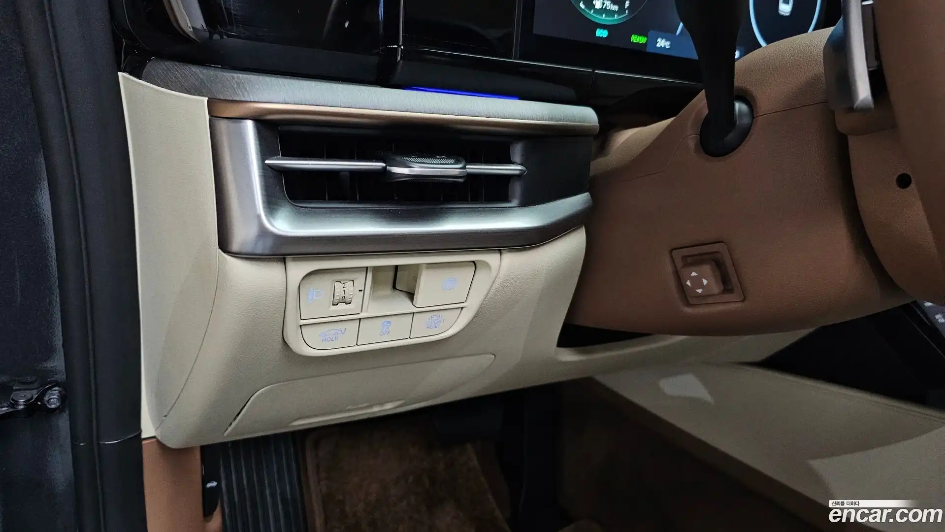 Grandeur Hyundai 2024.6-OPTION-050