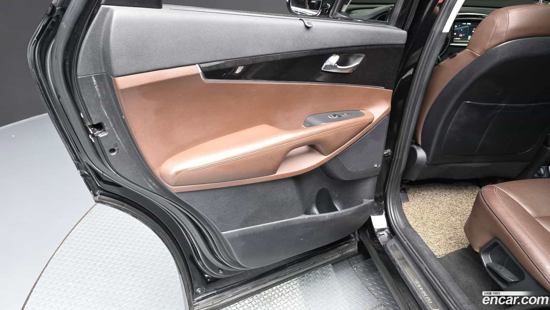 Sorento Kia 2014.8-INNER-035