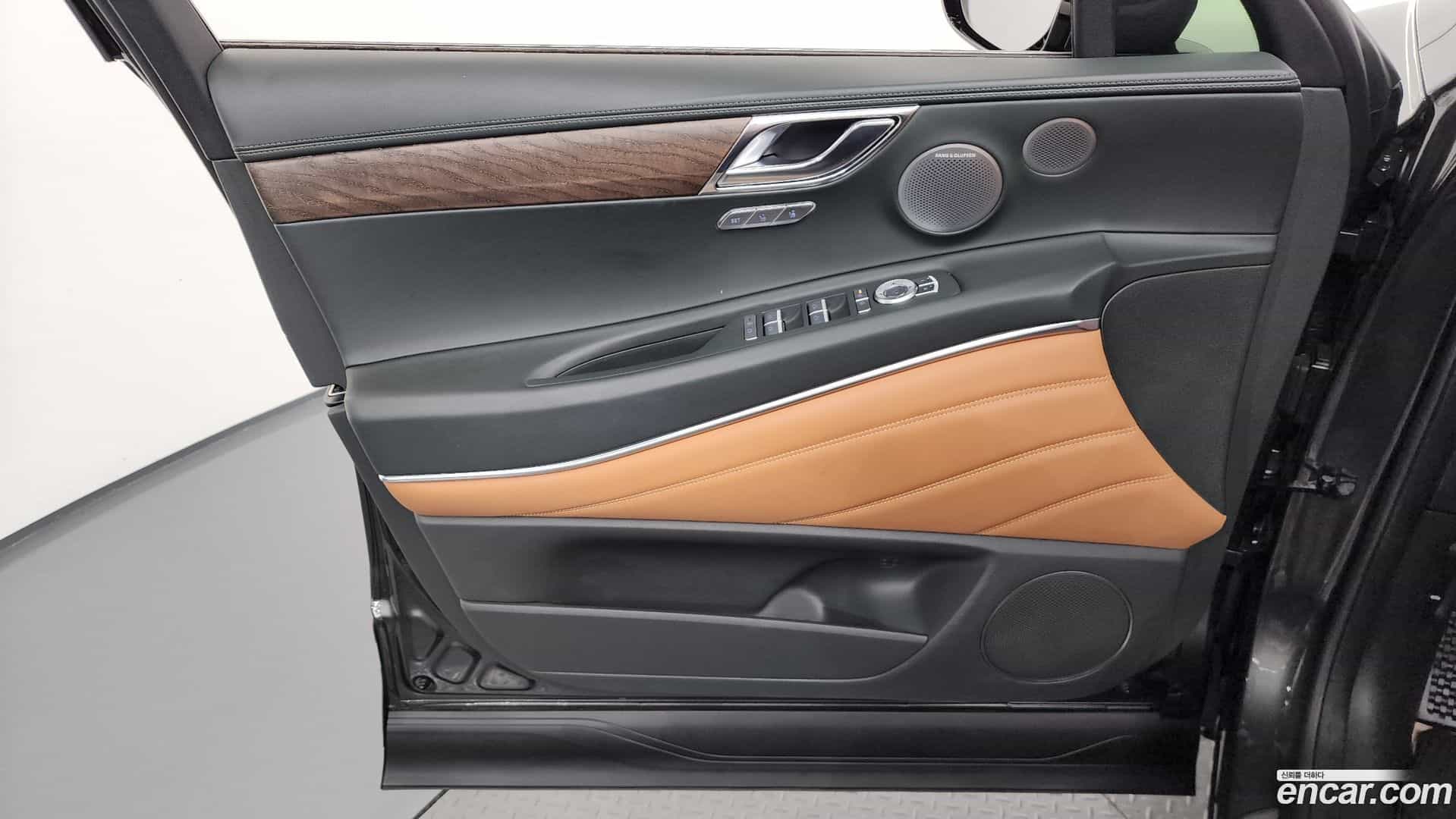 GV80 Genesis 2024.0-INNER-034