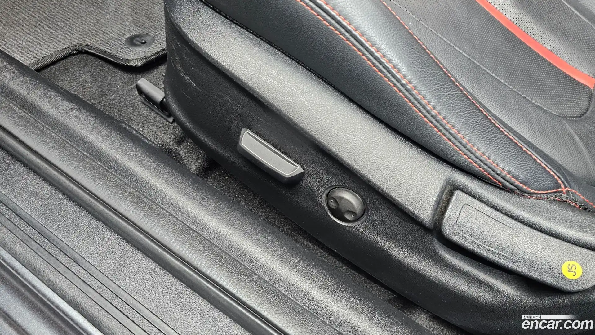 Veloster Hyundai 2019.11-OPTION-045