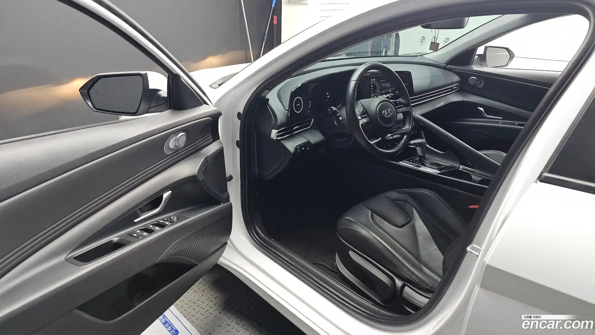 AVANTE Hyundai 2021.7-INNER-010