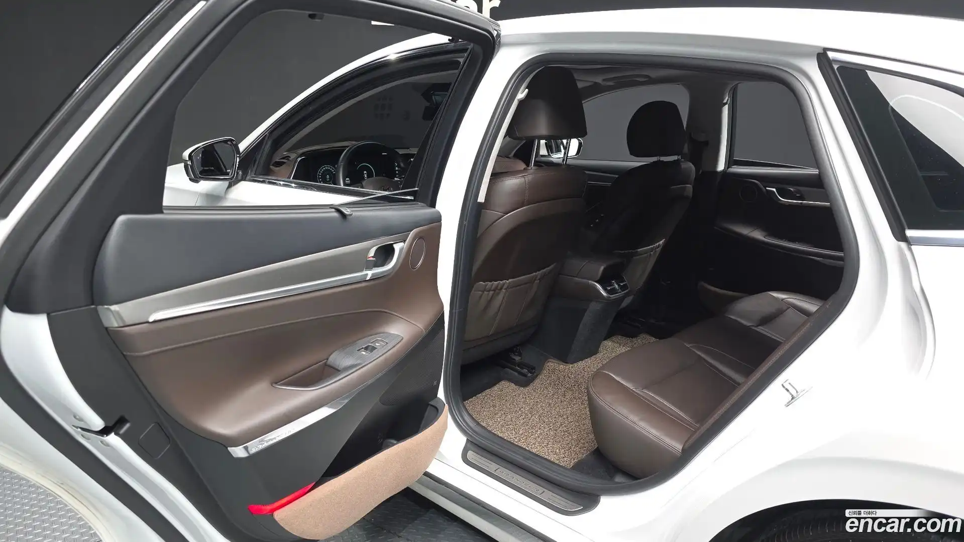 Grandeur Hyundai 2020.5-INNER-036