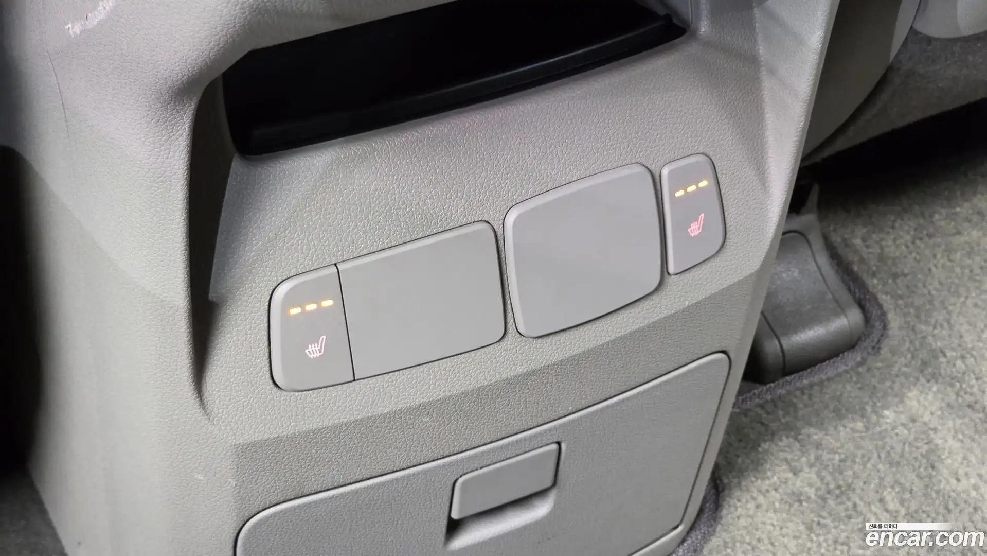 Canival Kia 2018.1-OPTION-043