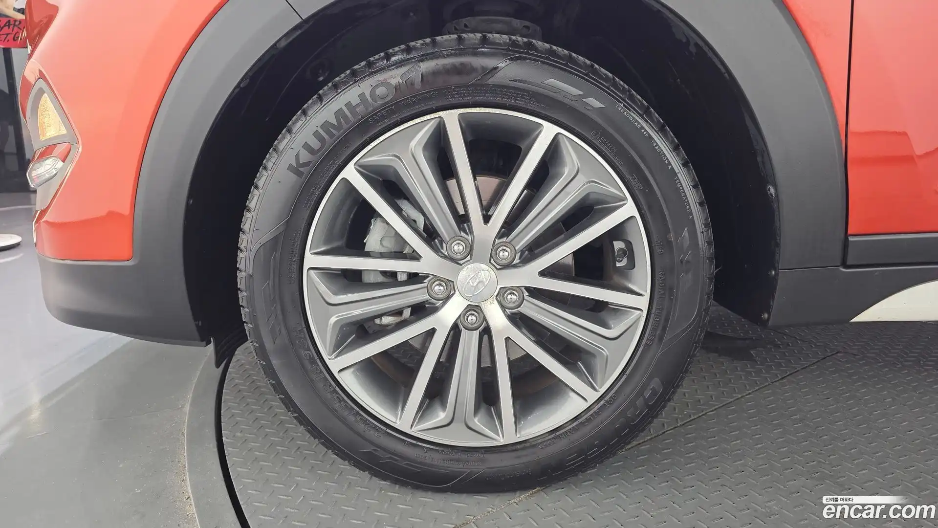 Tucson Hyundai 2015.2-OUTER-005
