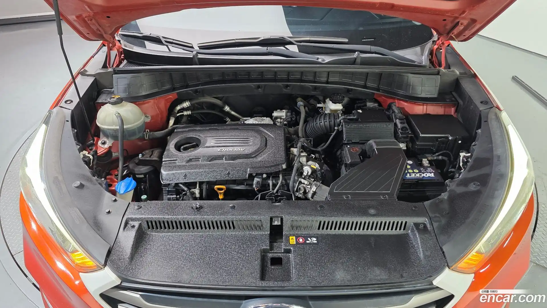 Tucson Hyundai 2015.2-OUTER-006