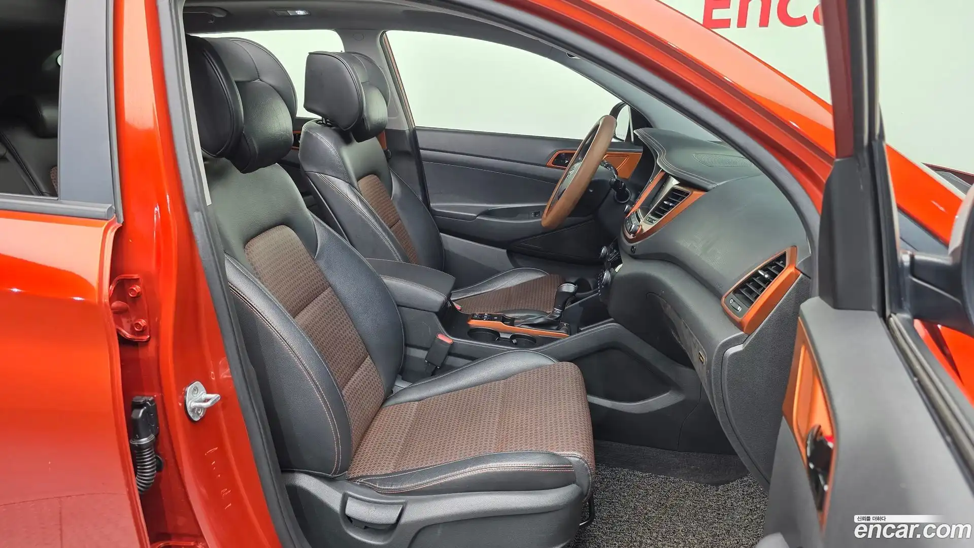 Tucson Hyundai 2015.2-OPTION-015