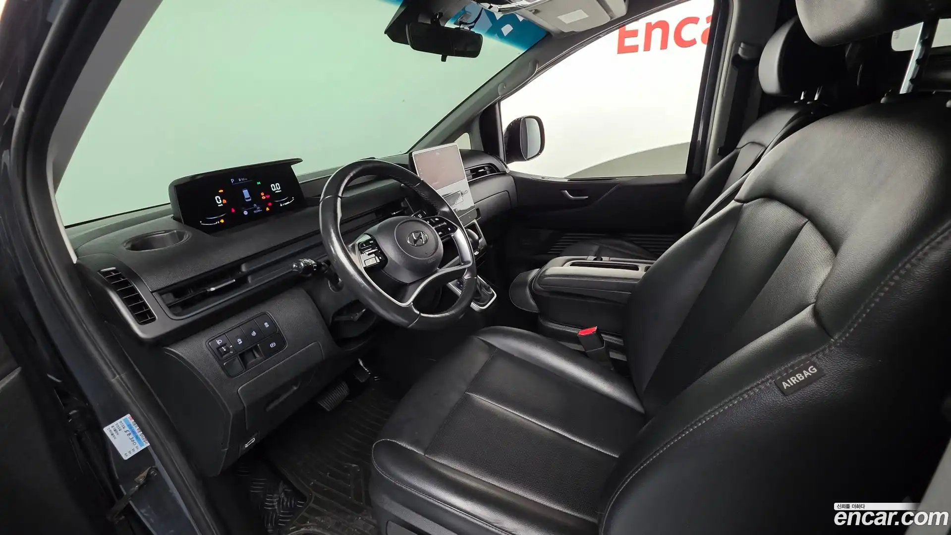 Staria Hyundai 2023.10-INNER-007