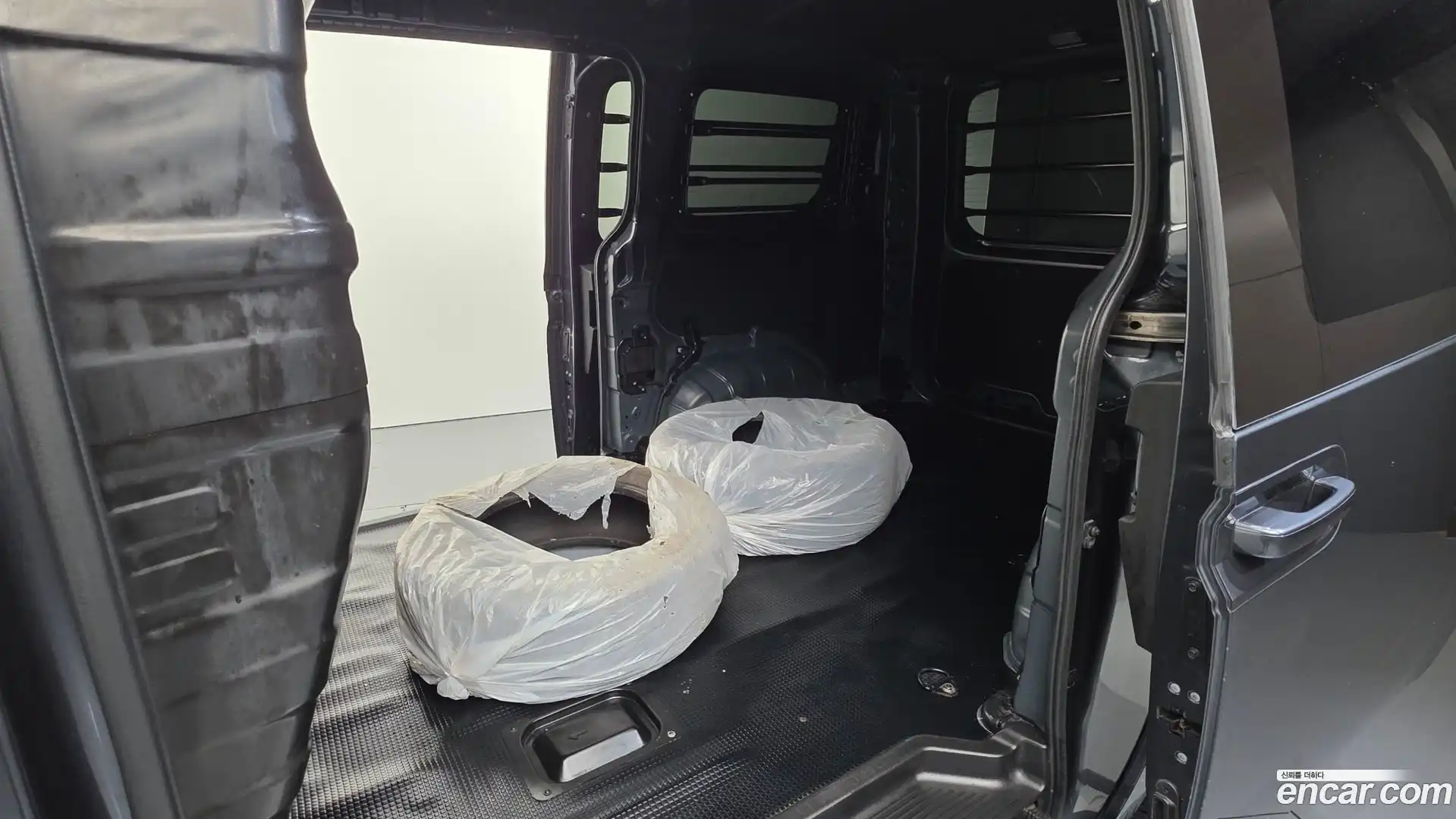 Staria Hyundai 2023.10-OPTION-015