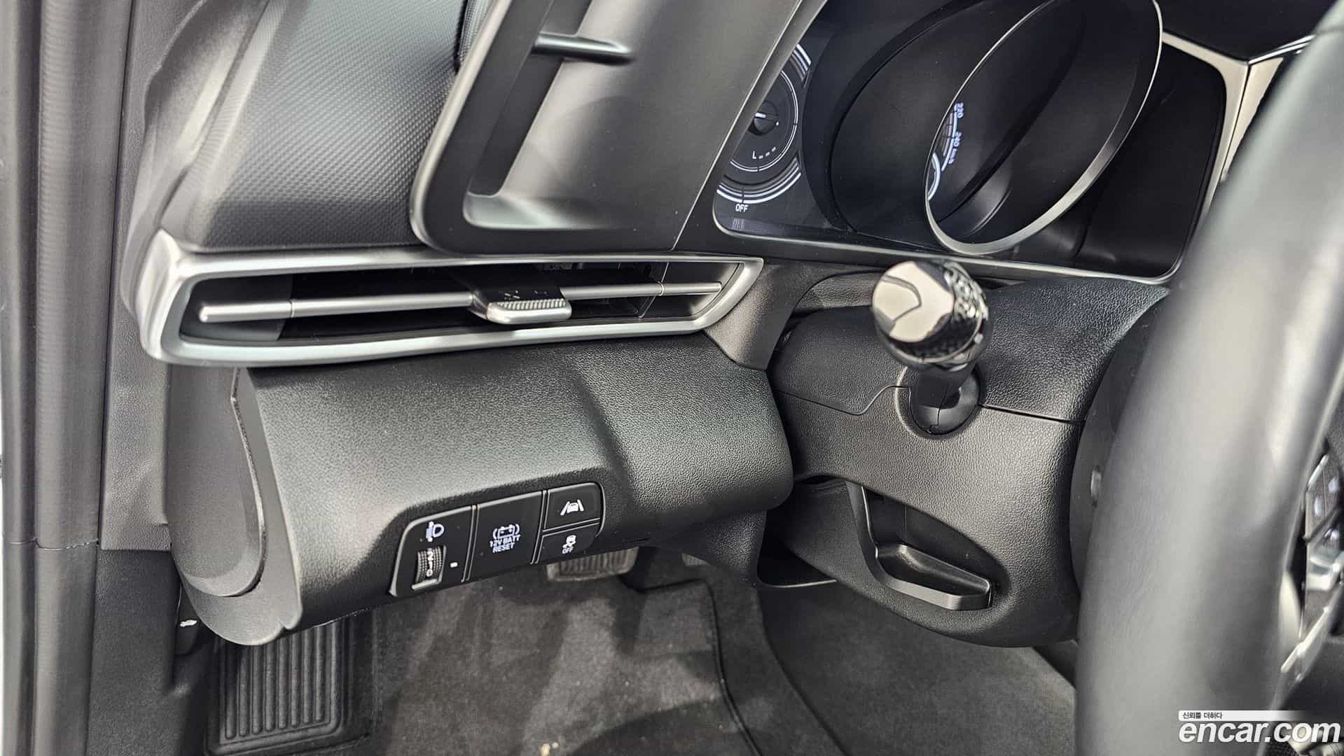 AVANTE Hyundai 2023.3-OPTION-021