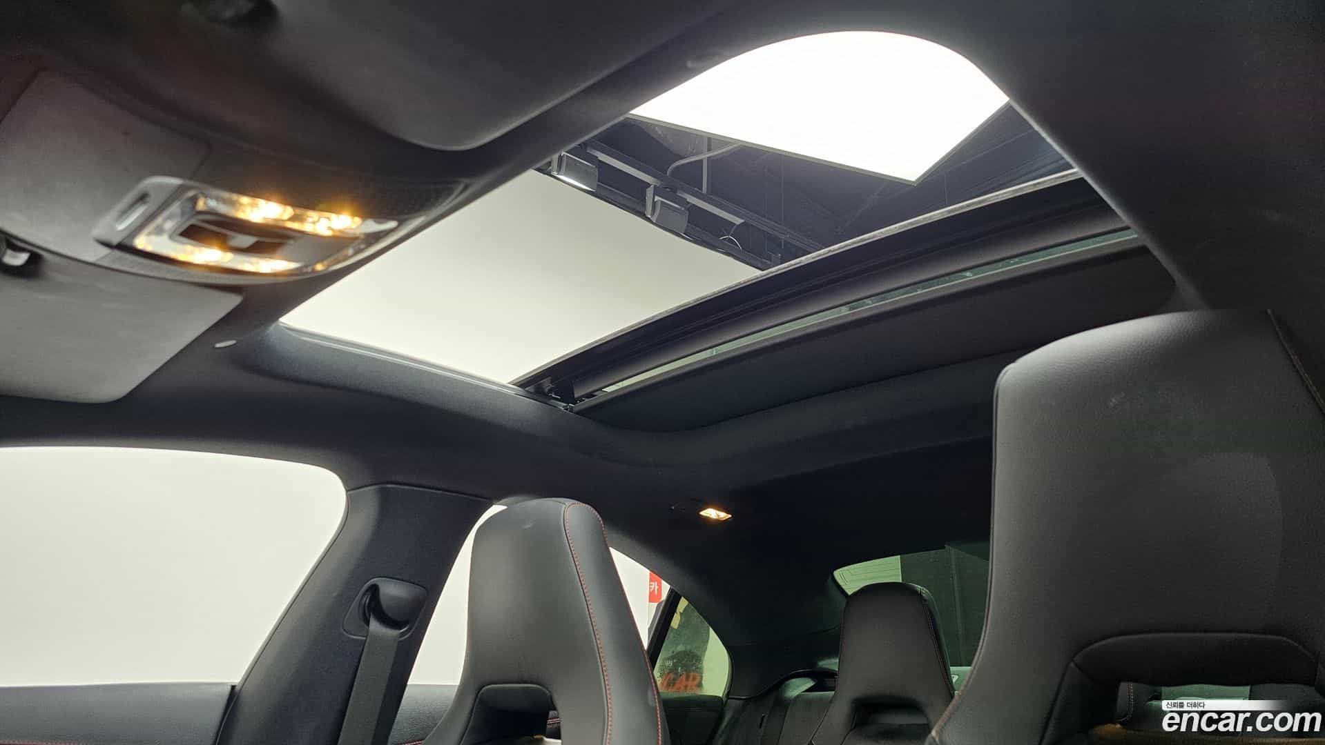 CLA-Class Mercedes-Benz 2020.7-OPTION-021