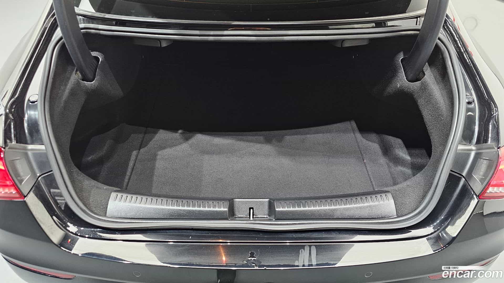 CLA-Class Mercedes-Benz 2020.7-OPTION-022